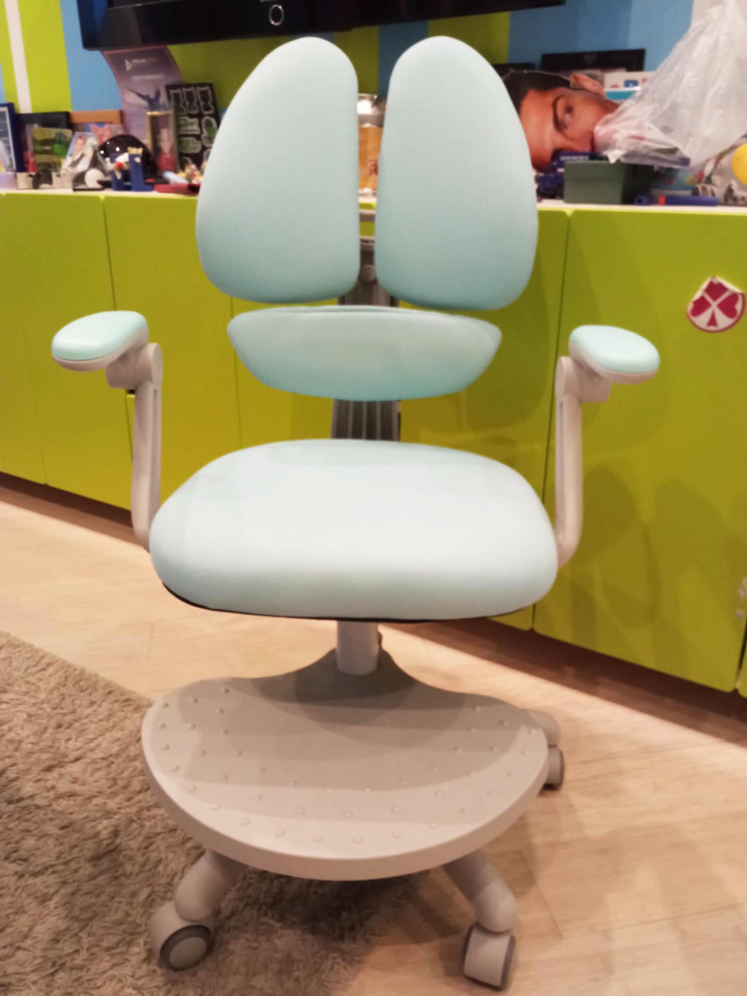 Детское кресло